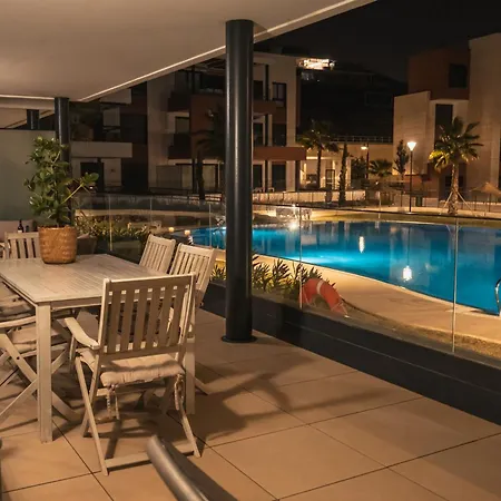 Little Dream - Luxury Retreat *